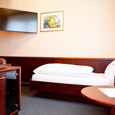 Hotel Lonac Ντούισμπουργκ Εξωτερικό φωτογραφία