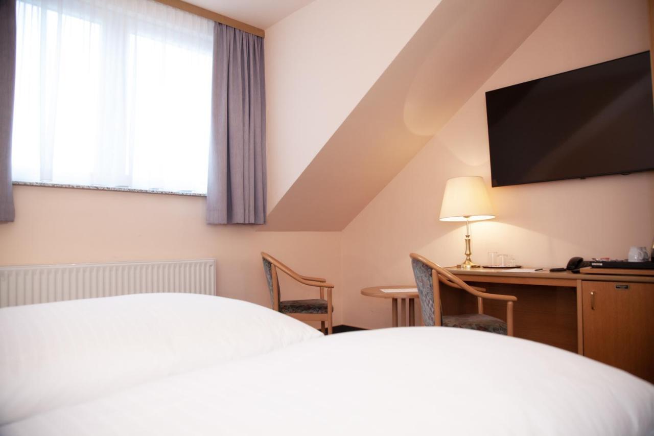 Hotel Lonac Ντούισμπουργκ Εξωτερικό φωτογραφία