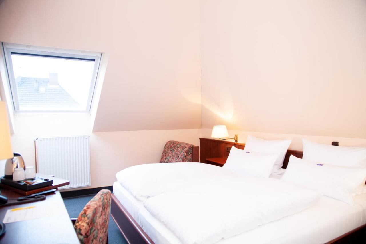 Hotel Lonac Ντούισμπουργκ Εξωτερικό φωτογραφία