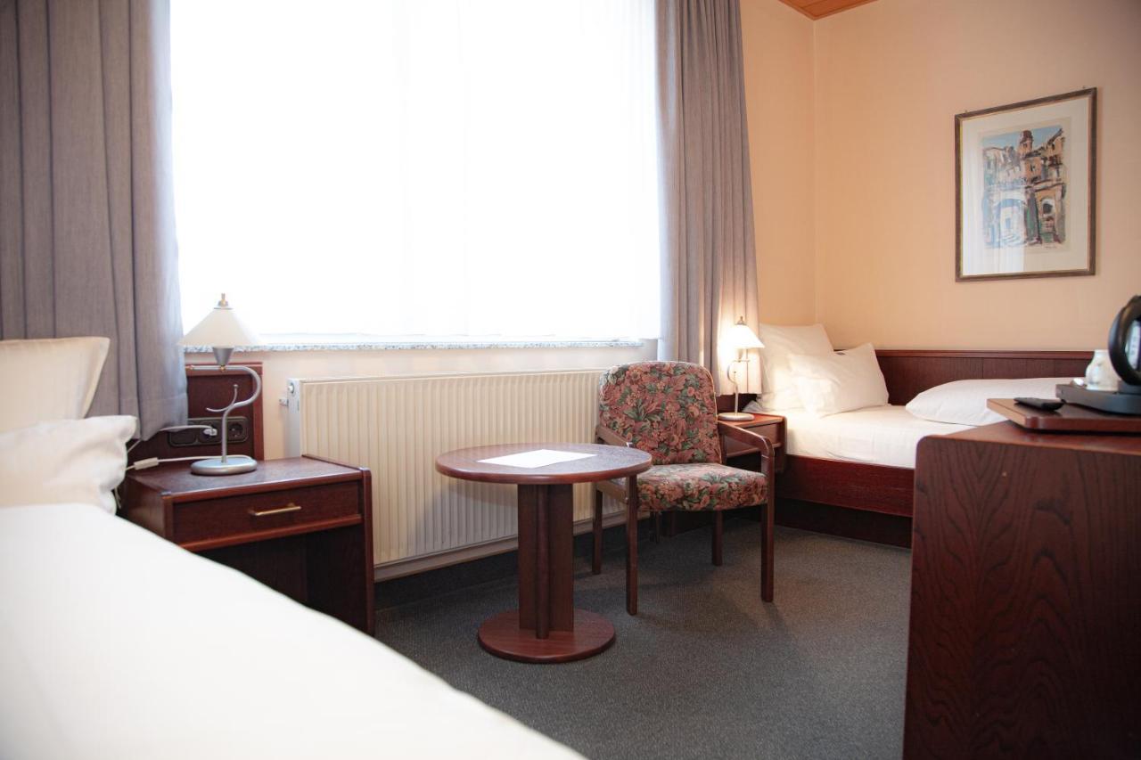 Hotel Lonac Ντούισμπουργκ Εξωτερικό φωτογραφία