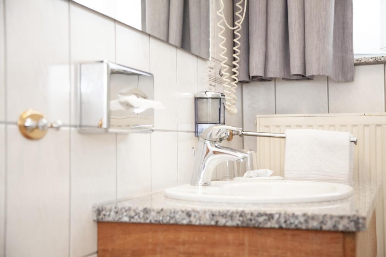 Hotel Lonac Ντούισμπουργκ Εξωτερικό φωτογραφία