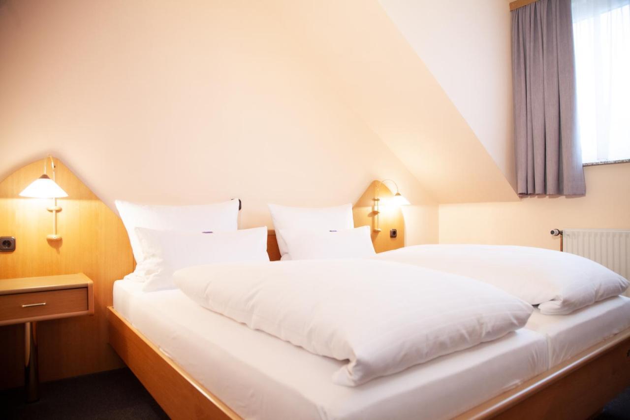 Hotel Lonac Ντούισμπουργκ Εξωτερικό φωτογραφία