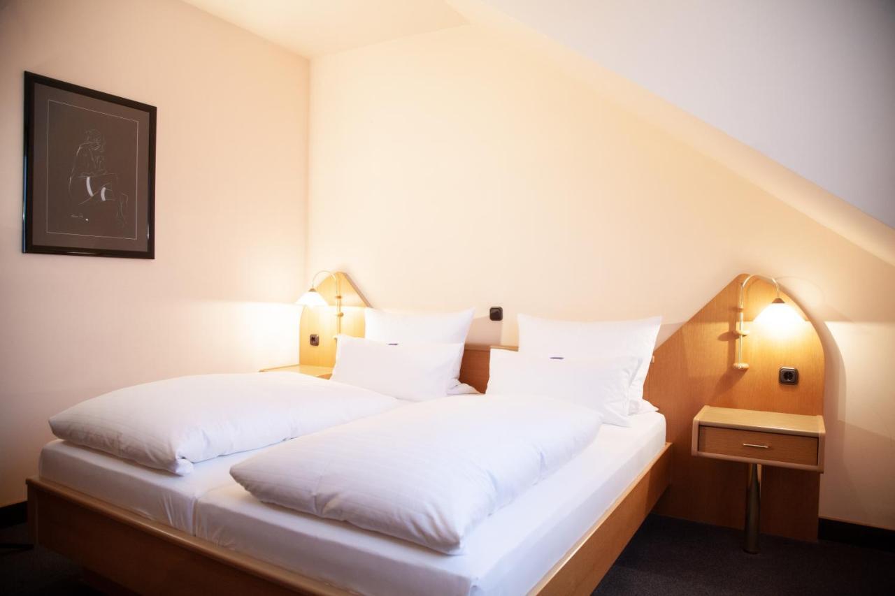 Hotel Lonac Ντούισμπουργκ Εξωτερικό φωτογραφία